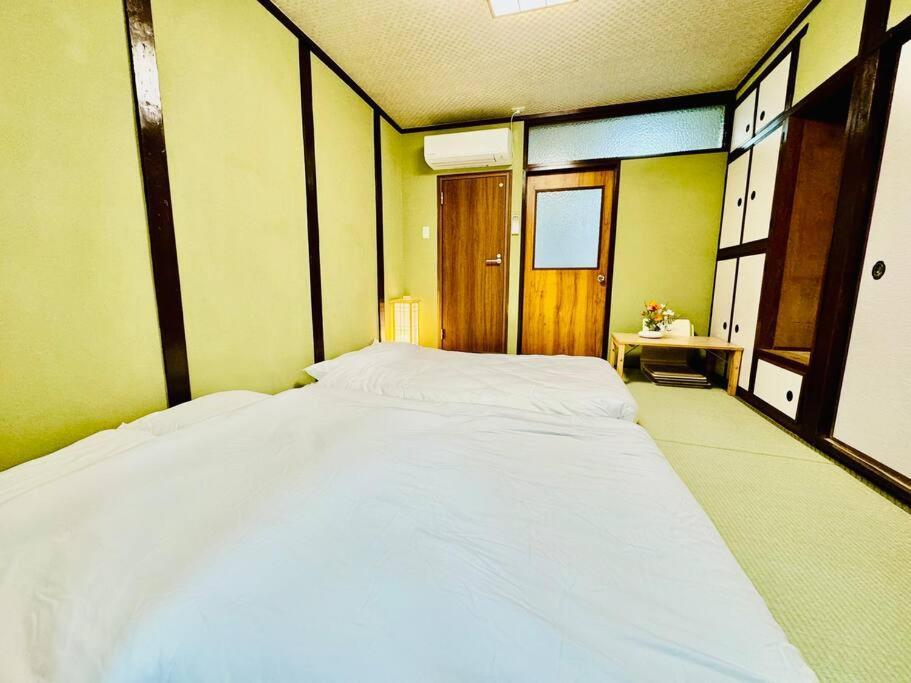 อพาร์ทเม้น Official Trhouses 和御 霊羽 Direct Connection From Kansai Airport, 9 Minutes To Namba